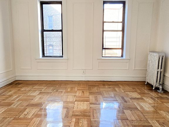 3rd image of 2718 Morris Ave #4E