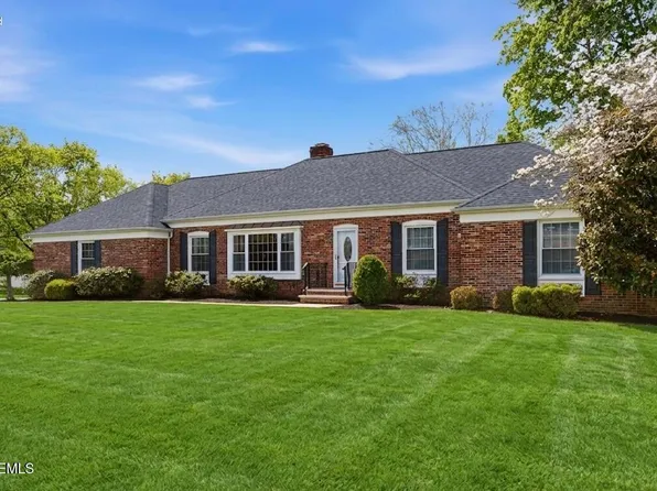 17 Church Lane, Englishtown, NJ 07726