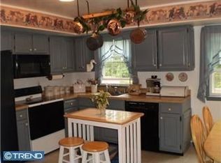 210 Bunting Cir, Norristown, PA 19403