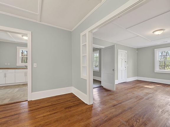5th image of 826 Edisto Ave