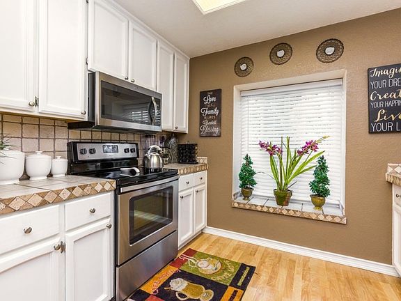 5th image of 7706 Windbridge Dr