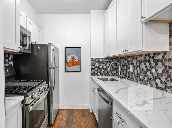 345 East 56th Street 21BC image 2 of 16