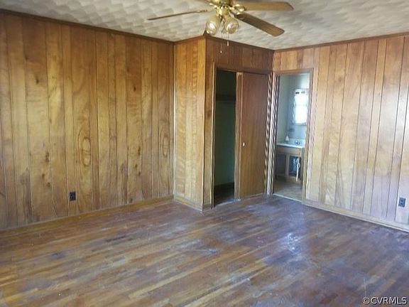 4th image of 1023 Farmer St