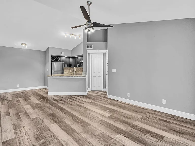 3300 Pinewalk Dr N #1925 — Photo 18