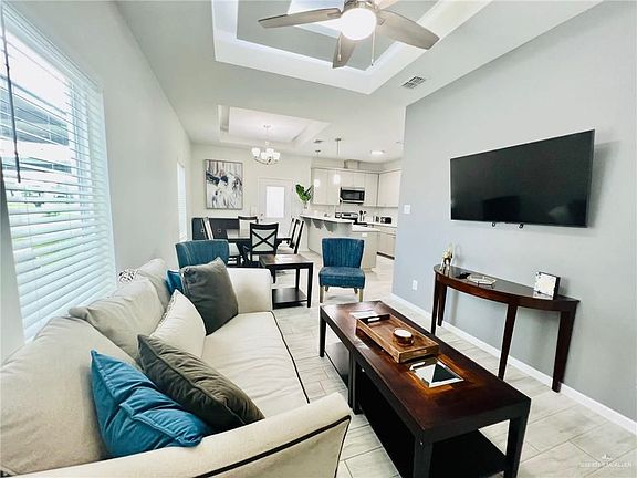 3rd image of 4701 Mulberry Ave #4