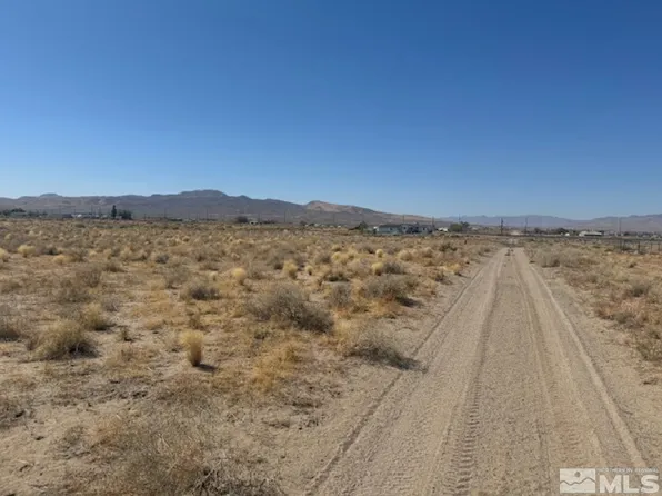 1905 Quince Ave, Silver Springs, NV 89429