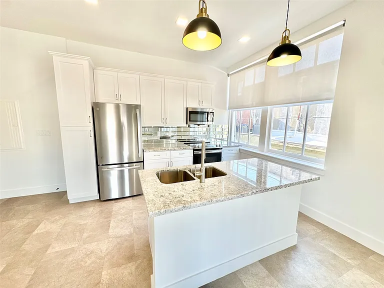 2102 Mechanic St #205 — Photo 3