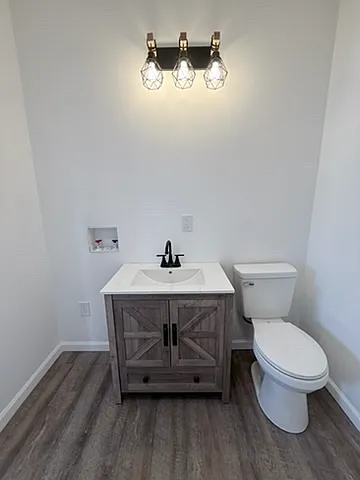 127 Susanna St — Photo 9