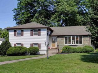 1000 Blackberry Ln, Union, NJ