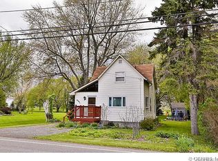 6641 Lake Ave, Williamson, NY 14589