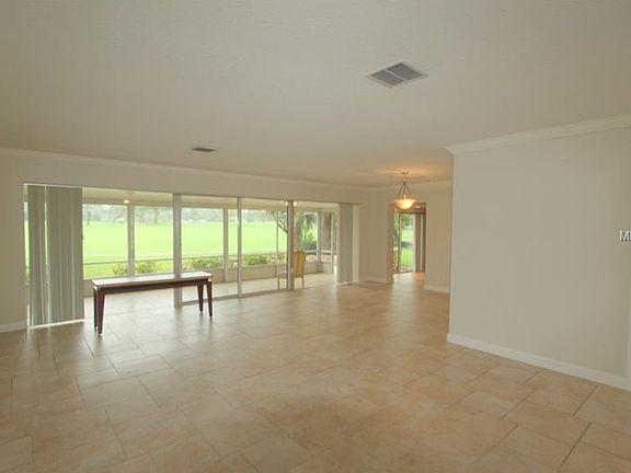 5th image of 9037 Bay Hill Blvd
