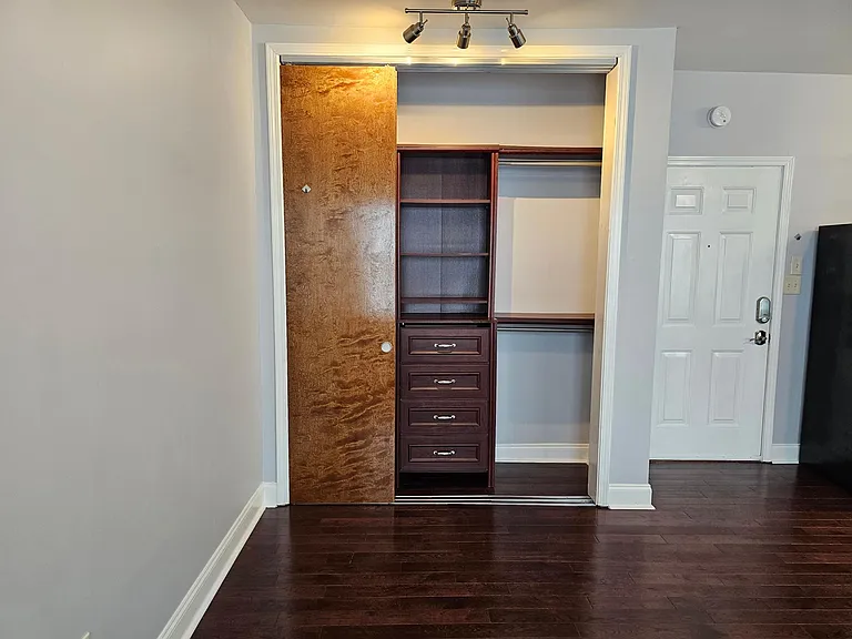 1066 Piedmont Ave NE #106 — Photo 2