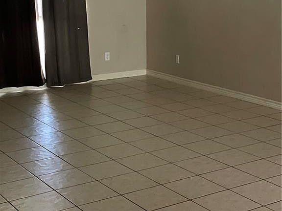 4th image of 2201 N 47th St #47