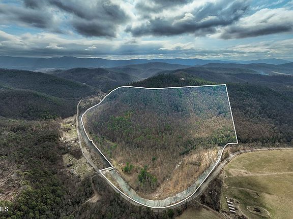 3rd image of 9613 Roan Creek Rd