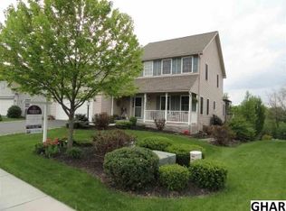 309 Stonehedge Dr, Carlisle, PA 17015