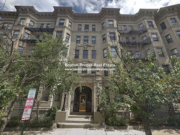 64 Charlesgate E Boston - Fenway Building Photo 1