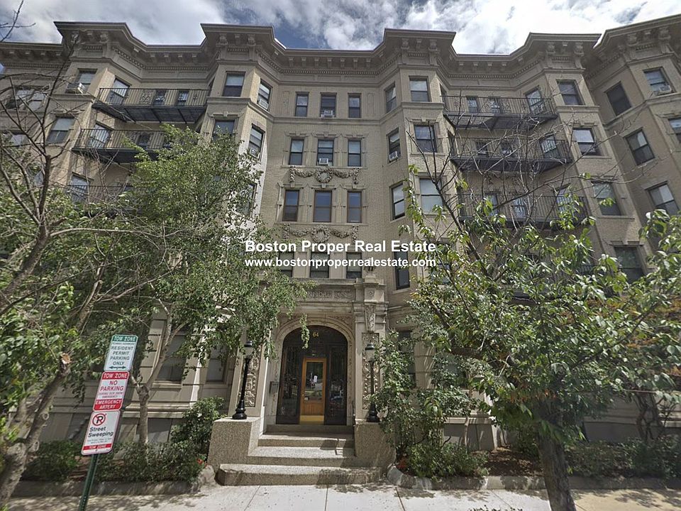 64 Charlesgate E Boston - Fenway Building Photo 1