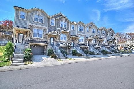 4th image of 1139 Woodbury Falls Ct
