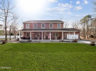 12 Pinewood Drive, Little Egg Harbor, NJ 08087