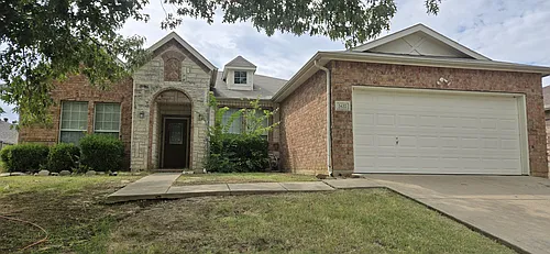 3432 Fashion St Photo 1