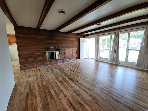 Living room (17)_09232024