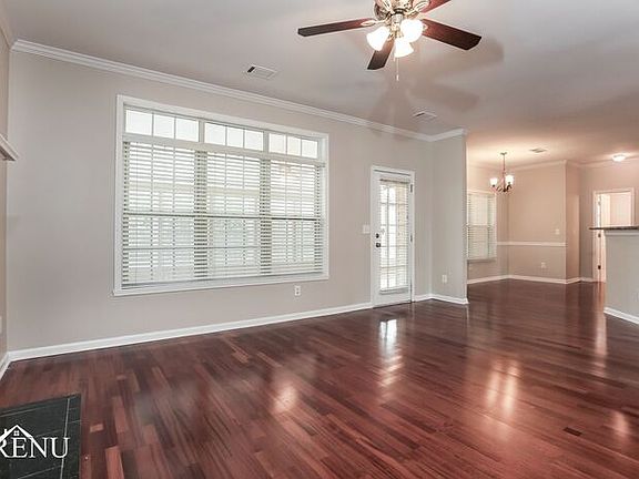 5th image of 2670 Lake Commons Ct