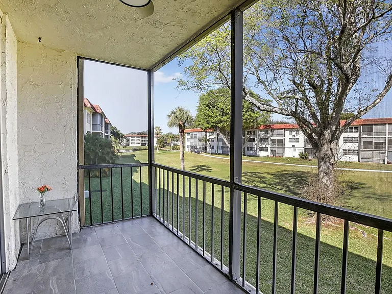 830 S Hollybrook Dr #204 — Photo 9