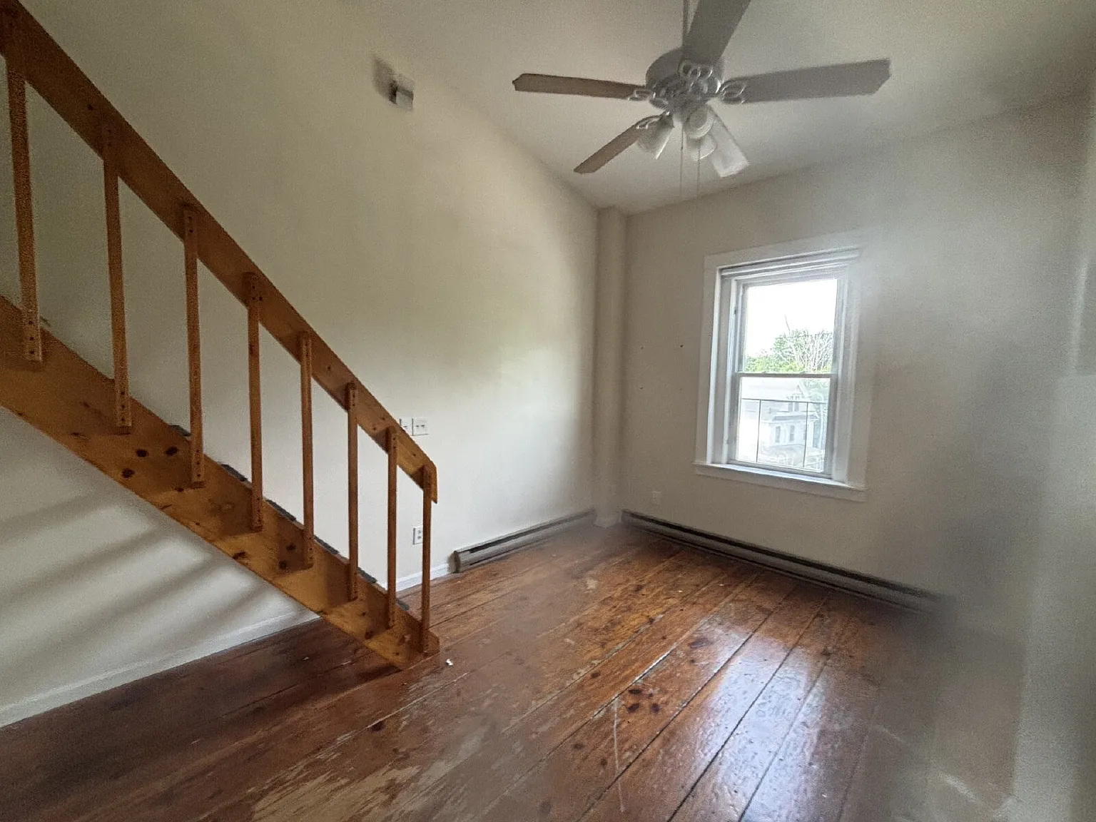 1 bed, 1.0 bath, 425 sqft, $1,250 — Photo 2