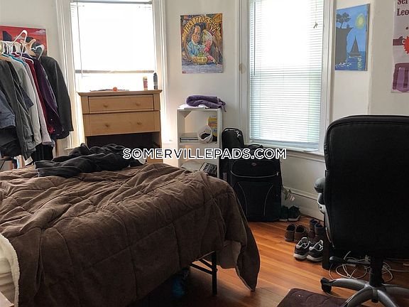 1525721800-58-ibbetson-st-bed4
