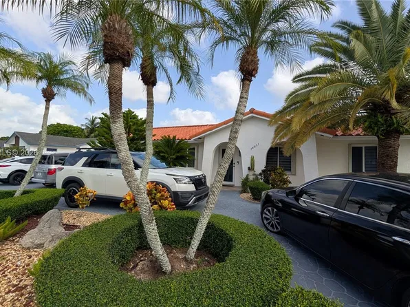 14861 SW 70th St, Miami, FL 33193