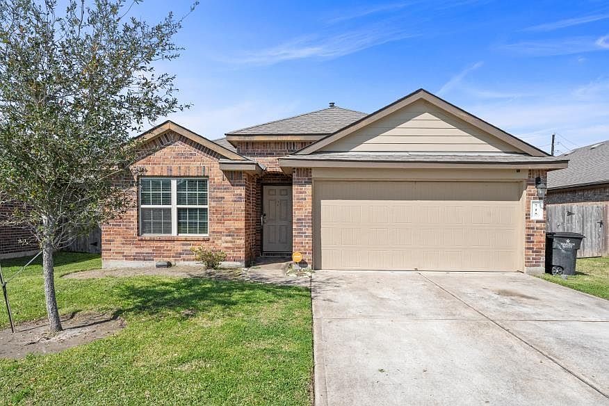 1st image of 715 Harvest Bluff Dr