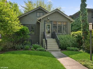 2201 Forestview Rd, Evanston, IL 60201