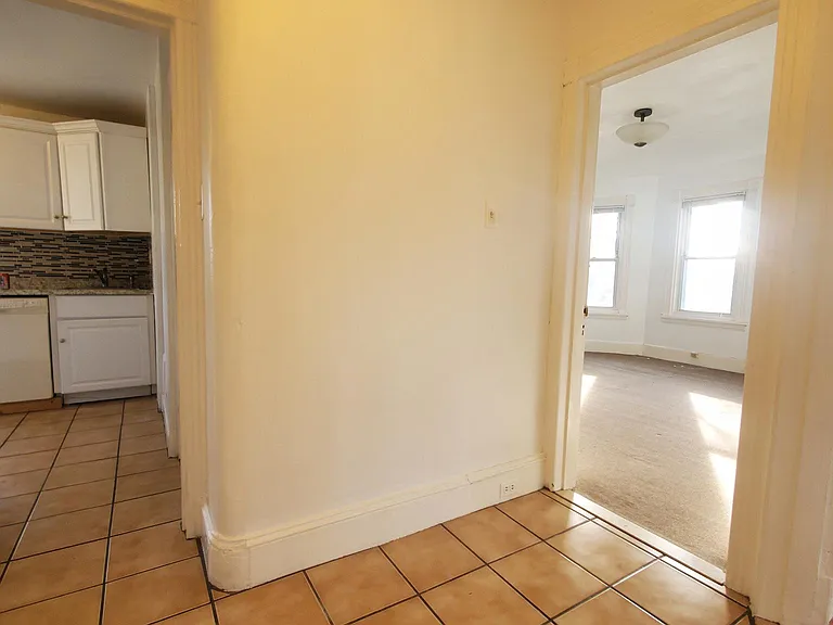 213 Lippincott Ave #2 — Photo 24