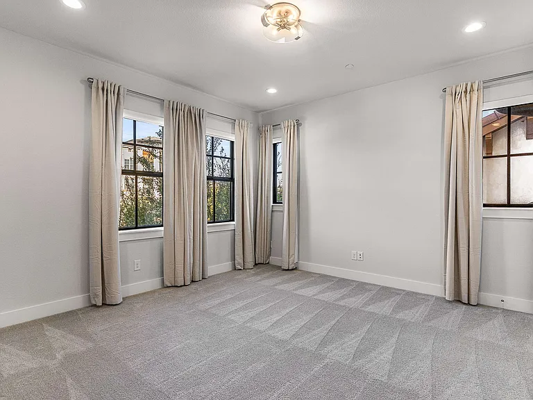 2800 Lakeside Pkwy #102 — Photo 47