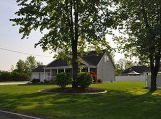 6967 Sy Rd, Niagara Falls, NY 14304