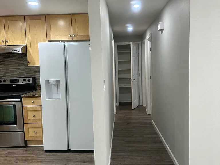 16607 Benson Rd S — Photo 5