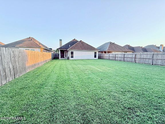 2nd image of 128 Rue Village Rd