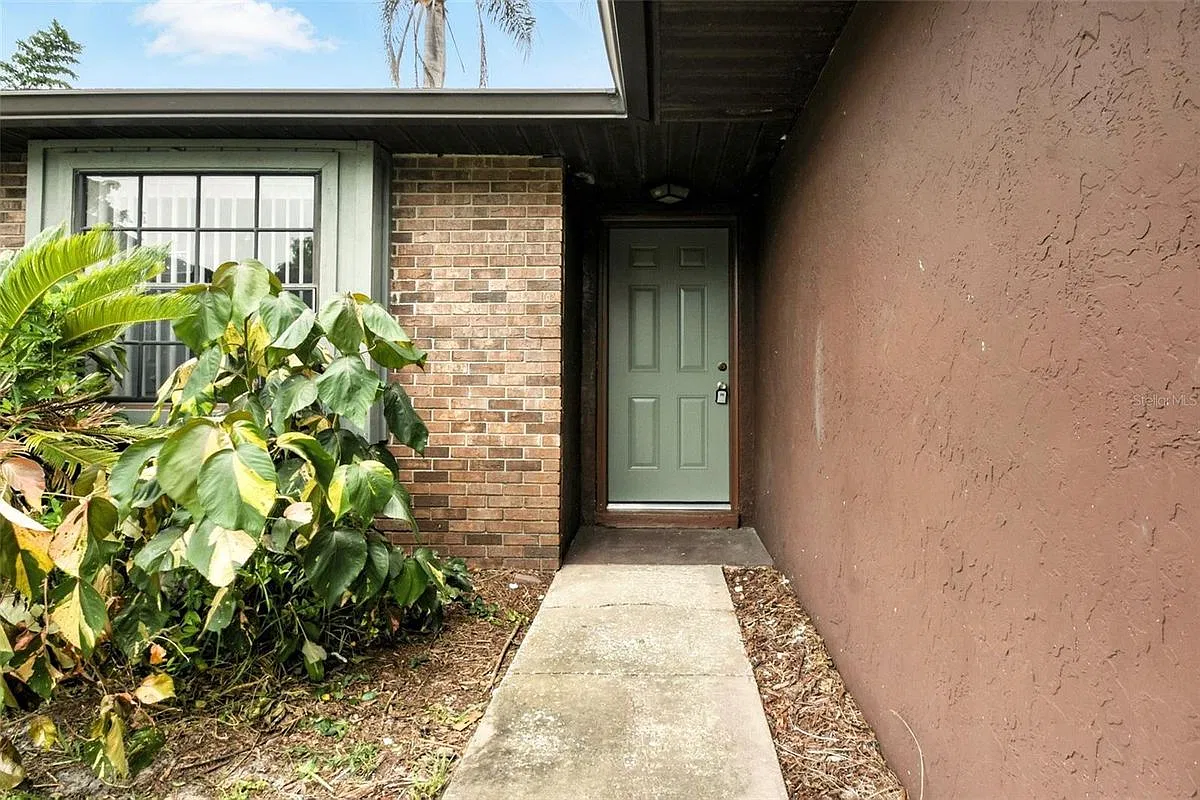 2 bed, 2.0 bath, 1050 sqft, $1,850 — Photo 3
