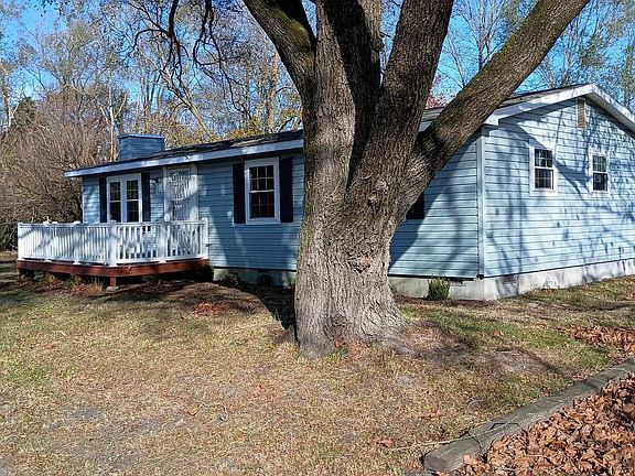 3rd image of 7105 Wainwright Ave