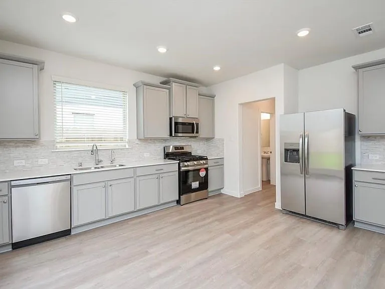 17231 Walden Lake Ln — Photo 6