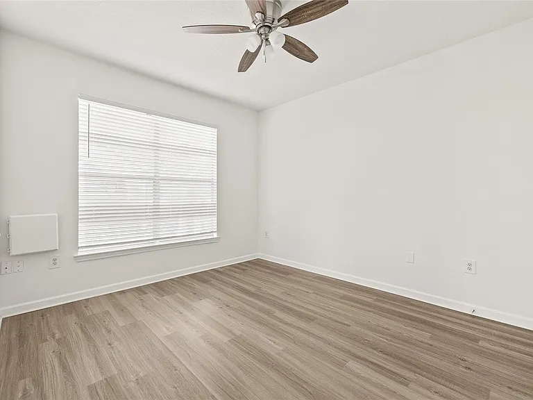 18006 Villa Creek Dr — Photo 28