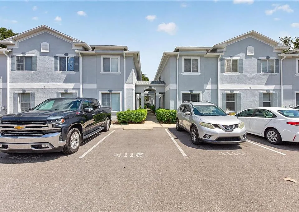 4110 Waterside Island Ct