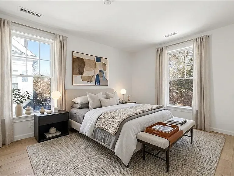 6 Honora Ln — Photo 9