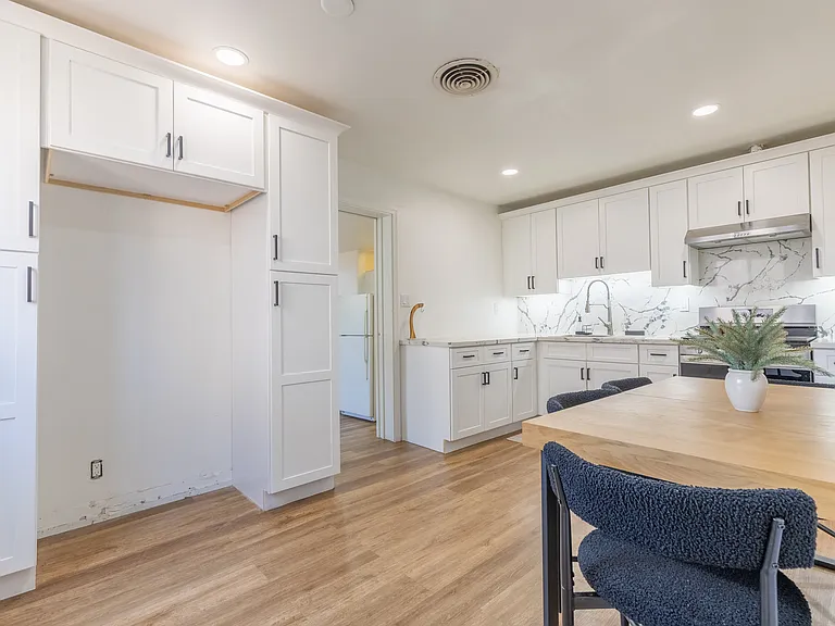 310 S D St — Photo 13