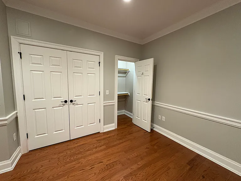 275 Glade View Ct — Photo 12