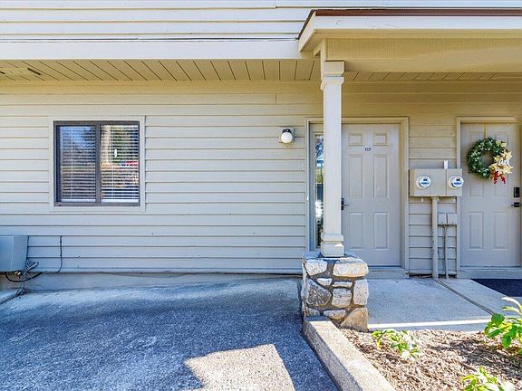3rd image of 219 Shoreline Marina Cir Unit 117