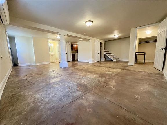 3rd image of 7930 Plum St #G