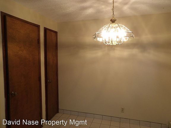 4th image of 3118 19th Pl APT 04