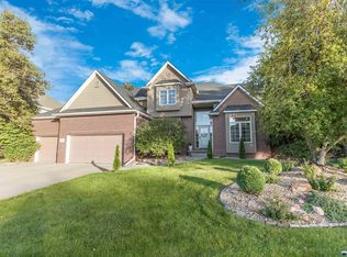 7611 Stevens Ridge Rd, Lincoln, NE 68516