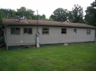 223 Doris Ln, Maryville, TN 37803